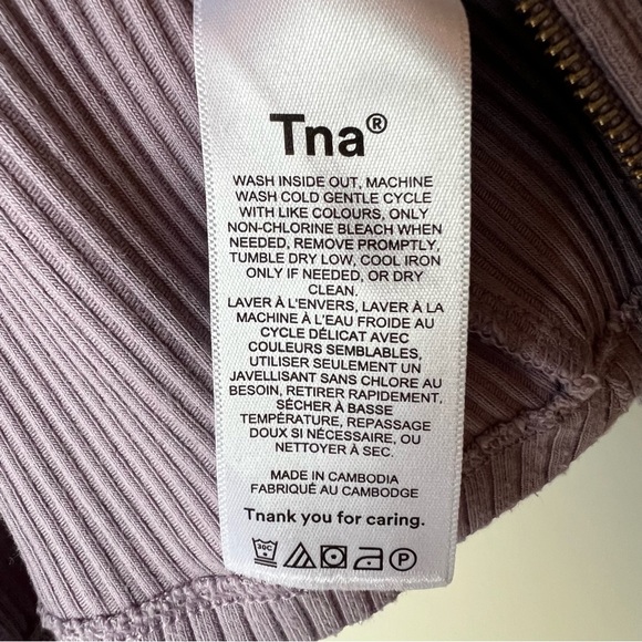 TNA Mock Neck Full Zip Long Sleeve Crop T-Shirt - Picture 12 of 13